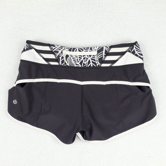 Lululemon Short Shorts Womens 4 Black White Geometric Athleisure Athletic - Picture 3 of 9